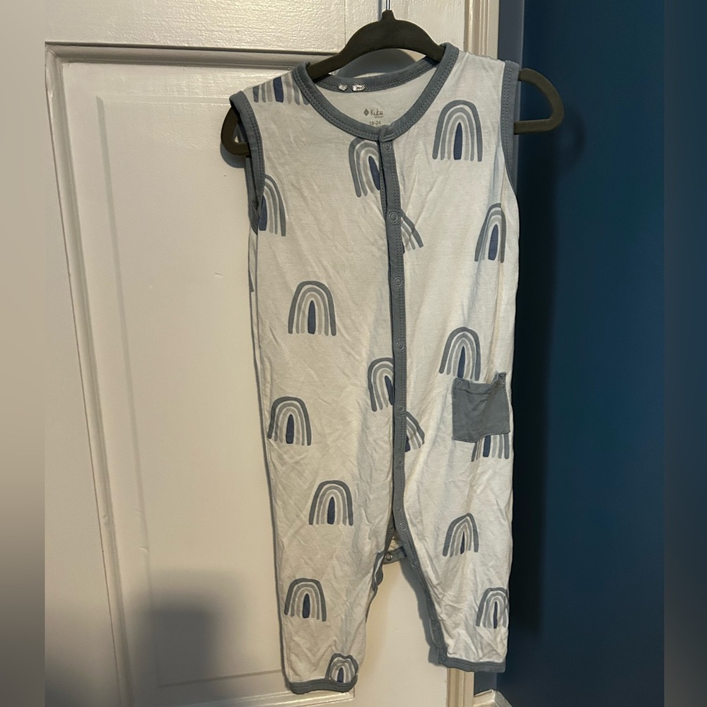 Kyte baby Fog Rainbow sleeveless romper GUC